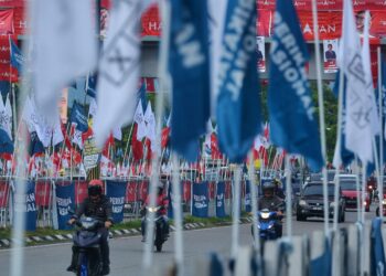 PADA pilihan raya negeri (PRN) di enam negeri baru-baru ini, ramai politikus membuat pelbagai kenyataan yang menarik perhatian wartawan dan masyarakat umum. – UTUSAN/MOHD. SHAHJEHAN MAAMIN