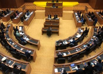 ADUN yang terpilih kini memegang tanggungjawab untuk satu penggal di mana keputusan mereka mempunyai kesan jauh ke hadapan, bukan sahaja terhadap pengundi malah hala tuju negeri. – UTUSAN/ASYRAF MUHAMMAD