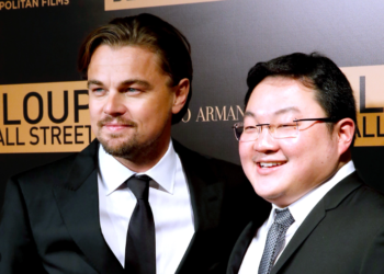 JHO LOW bergambar bersama aktor Leonardo DiCaprio. - AGENSI