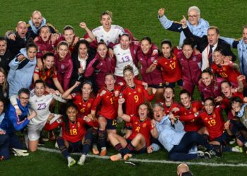 PEMAIN Sepanyol meraikan kejayaan melayakkan diri ke perlawanan akhir Piala Dunia Wanita selepas menumpaskan Sweden pada separuh akhir di Eden Park, Auckland hari ini. - AFP