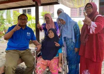 MOHD Asri meneruskan rutinnya bertemu penduduk DUN Rantau Abang  untuk mengetahui sebarang permasalahan yang mereka hadapi