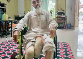 MAHAPOK Md Dum ketika ditemui di kediamannya di Kampung Melayu, Kluang.