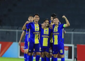 BARISAN pemain Sri Pahang FC kejayaan selepas berjaya menjaringkan gol pada aksi Liga Super menentang Kelantan United di Stadium Sultan Muhammad IV, Kota Bharu, Kelantan-IHSAN SRI PAHANG FC