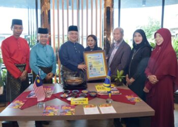 TUANKU Syed Faizuddin Putra Jamalullail berkenan berangkat melancarkan Promosi Makanan Perlis yang diadakan di Restoran The ISDU Premium, Tambon Bo Yang, Daerah Mueang, Songkhla, Thailand baru-baru ini.-UTUSAN