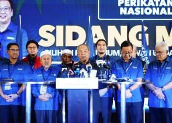 DIKATAKAN dalam kalangan pemimpin dan penyokong Pas menyalahkan Bersatu khususnya Muhyiddin Yassin atas kegagalan PN merampas Selangor, Negeri Sembilan dan Pulau Pinang pada PRN, baru-baru ini. – UTUSAN/SHIDDIEQIIN ZON