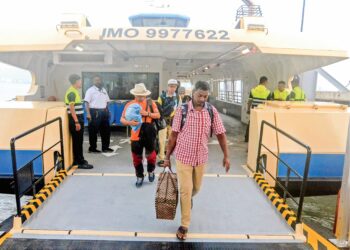 SELEPAS sebulan beroperasi secara percuma, pengguna feri baharu Pulau Pinang akan dikenakan bayaran sebanyak RM1 bagi kanak-kanak berusia 12 tahun ke bawah dan RM2 bagi dewasa.