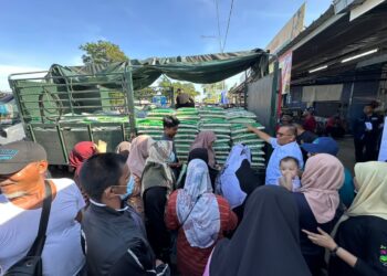Kerajaan digesa siasat kekurangan bekalan beras tempatan sama ada disorok atau ada masalh rantaian. - Gambar hiasan