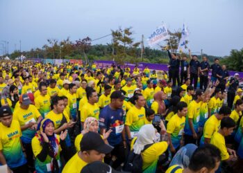 ACARA MSAM-Aliff Walk yang diadakan di Setia Fontaines, Bertam, Pulau Pinang pagi tadi mendapat sambutan yang hangat apabila hampir 5,000 peserta mengambil bahagian.