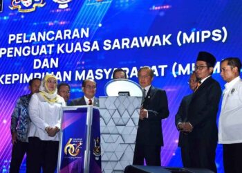 ABANG Johari Tun Openg merasmikan Majlis Amanat Perdana Integriti (MAP-i) 2023 dan Persidangan Integriti Kebangsaan (PiNK) di Kuching hari ini.