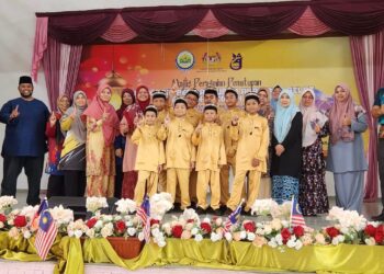 PASUKAN nasyid STB mencipta sejarah tersendiri apabila buat kali pertama berjaya mewakili Perlis ke pertandingan peringkat kebangsaan Mahrajan al-Quran Sekolah-Sekolah Kementerian Pendidikan di Universiti Islam Pahang 
Sultan Ahmad Shah di Gambang pada 29 September hingga 2 Oktober depan.-UTUSAN