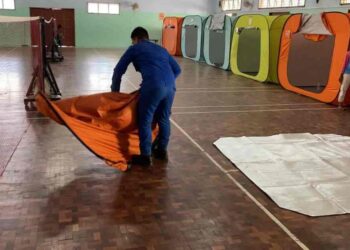 PUSAT pemindahan sementara (PPS) Dewan Simpang Kallang, Raub, yang menempatkan 26 mangsa banjir kilat sekitar daerah Raub telah ditutup sepenuhnya pada jam 12.30 petang tadi.