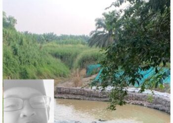 AHMAD EHSAN NOR HISYAMUDDIN (gambar kecil) dilaporkan lemas ketika mandi-manda bersama adik-beradiknya di Jeram Asli, Kampung Ulu Benut, Machap.