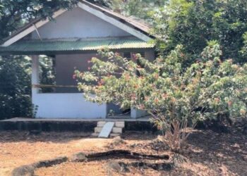 LOKASI mayat remaja lelaki berusia 16 tahun itu ditemukan di Pangkalan Udara Halim Perdanakusuma, Jakarta Timur. - AGENSI
