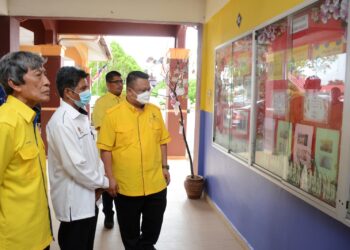 TUANKU Syed Faizuddin Putra Jamalullail berkenan berangkat merasmikan Program Titian Kasih Mega Tahun 2023 Bagi Peringkat Sekolah Menengah Kebangsaan Dato’ Ali Ahmad, Jalan Dato Ali, Kangar, Perlis hari ini.-UTUSAN