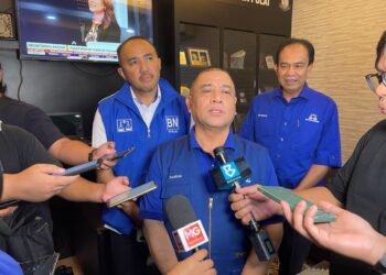 SAARANI MOHAMAD ditemui wakil media selepas merasmikan program Penerangan Isu Semasa: Anda Tanya Saya Jawab di Kompleks Tan Sri Mohamed Rahmat, Johor Bahru.