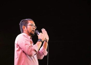 SHEIKH OMAR BAGHARIB ALI berucap pada Ceramah Perpaduan Pulai di Bukit Indah, Johor Bahru.