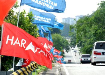 PARA pengundi dalam PRK di Johor dan Pahang tidak lama lagi diharap sudah membuat ketetapan tersendiri terhadap siapa dan parti mana mahu dipilih. – UTUSAN/RAJA JAAFAR ALI