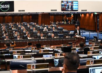 Wang pencen disediakan kepada semua ahli politik seharusnya disalurkan kepada perkara yang lebih membawa kebaikan dan faedah serta manfaat pada rakyat dan negara. - JABATAN PENERANGAN