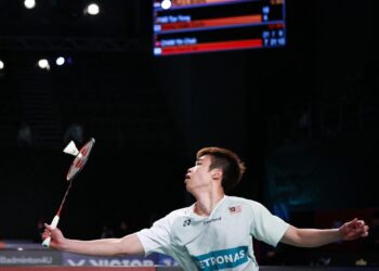 NG Tze Yong  mengejutkan pemain No. 6 dunia, H.S. Prannoy dari India. - AFP