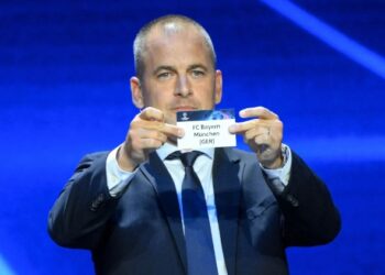 BEKAS pemain England Joe Cole melakukan undian UCL di Monaco. - AFP