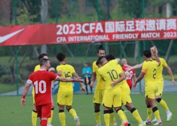 MALAYSIA bangkit daripada ketinggalan 0-2 untuk mengikat Syria 2-2 di Chengdu, China semalam. - IHSAN FAM