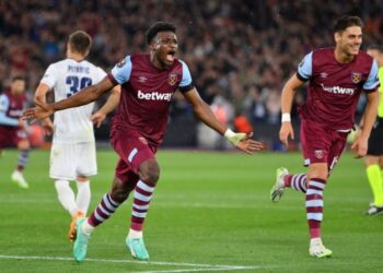 Mohammed Kudus meraikan gol kedua West Ham dalam aksi Liga Europa di London. - IHSAN WEST HAM