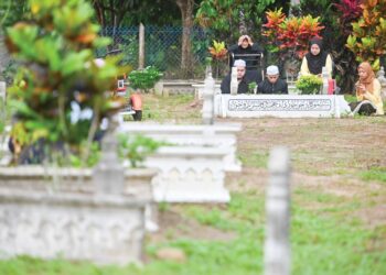 HARTA yang berkat bukan sahaja memberi manfaat kepada pemiliknya di atas dunia malah berterusan hingga ke akhirat. – GAMBAR HIASAN