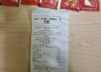 RESIT pembelian sos cili di Restoran McDonald’s Taman Buaya, Ayer Keroh, Melaka yang tular dalam media sosial.