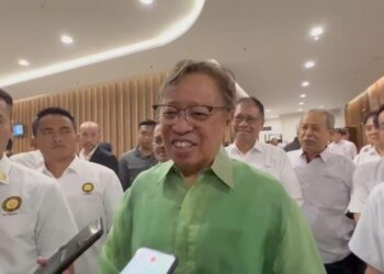 ABANG Johari ketika ditemui media selepas hadir merasmikan Program Jelajar Anti-Scam Kebangsaan 2023 Peringkat Sarawak di Muzium Budaya Borneo (BCM), di sini hari ini.
