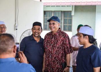 ANNUAR Musa hadir membantu kempen PN dalam PRK DUN Simpang Jeram, Johor.