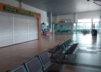 KEADAAN dalam terminal LTAM di Batu Berendam, Melaka sunyi dan lengang selepas penerbangan komersial dihentikan bulan lalu.