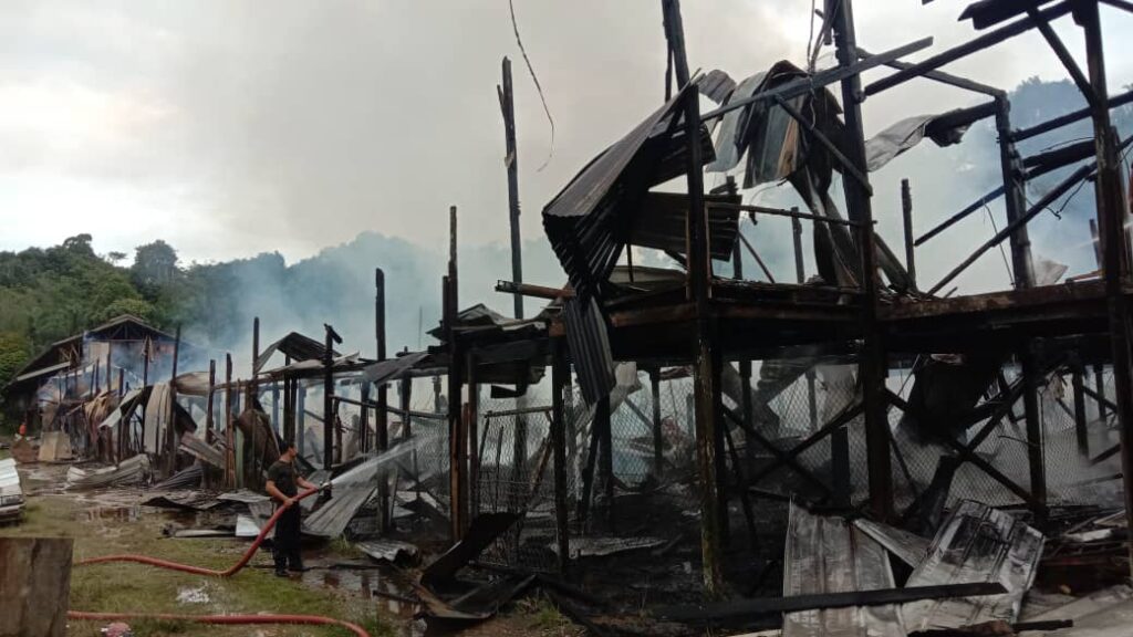 15 pintu rumah panjang di Sungai Asap musnah terbakar