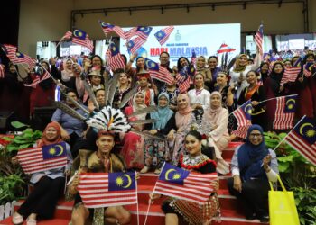 SUASANA sekitar sambutan Hari Malaysia peringkat Pulau Pinang di Dewan Millenium Kepala Batas, Pulau Pinang hari ini. - Pic: IQBAL HAMDAN