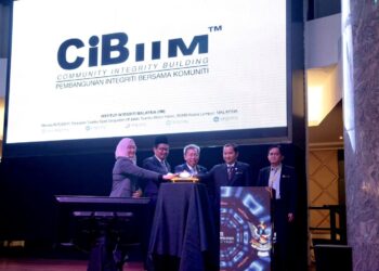 PEMBANGUNAN Integriti Bersama Komuniti (CIB IIM) adalah antara inisiatif yang dilaksanakan bagi membolehkan Malaysia menjadi sebuah negara yang dikenali kerana integriti dan bukannya rasuah.