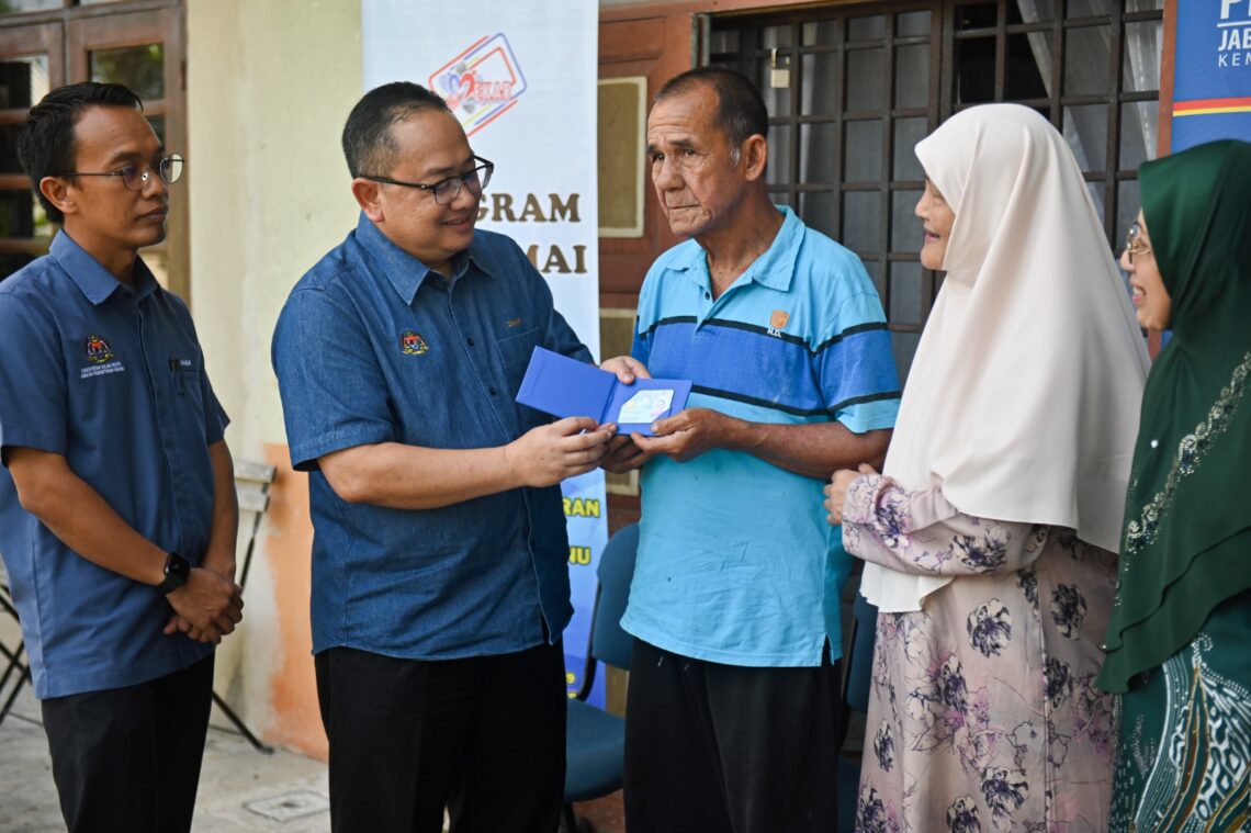 8,000 kad pengenalan hilang setiap tahun Utusan Malaysia