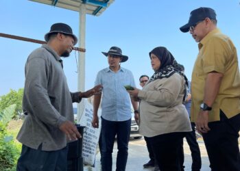 RUBIAH Wang ketika melawat Taman Agroteknologi Pertanian PERDA di Ara Kuda, Tasek Gelugor, Pulau Pinang, hari ini. - UTUSAN/SITI NUR MAS ERAH AMRAN