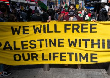 ISU Palestin bukan hanya mendapat sokongan dan dukungan negara-negara Islam, malah negara-negara bukan Islam. – AFP