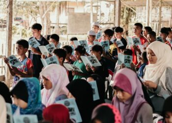 CITA-CITA murid-murid PPMI Kampung Tagupi Laut untuk menjadi doktor, polis, askar dan guru tidak akan tercapai sekiranya mereka tidak diberikan hak pendidikan. – IHSAN FIRDAUS JUSDEAN