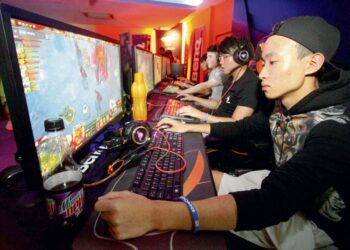 SURUHANJAYA Pencegahan Rasuah Malaysia (SPRM) mendedahkan, sukan elektronik kini dalam pemerhatian pihaknya berikutan industri itu terdedah kepada isu rasuah serta perjudian. – GAMBAR HIASAN