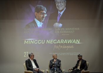 DR. Mahathir Mohamad ketika berucap pada siri ketiga Minggu Negarawan (Perlembagaan) di Yayasan Kepimpinan Perdana, Putrajaya. - UTUSAN/FAIZ ALIF ZUBIR