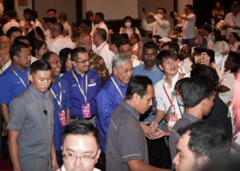 AHMAD Zahid Hamidi menghadiri Persidangan Tahunan DAP 2023 di Putrajaya. - UTUSAN/FAISOL MUSTAFA