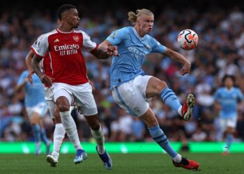 Penyerang Manchester City, Erling Haaland tidak berupaya membantu pasukannya mencatatkan kemenangan setelah tumpas 1-0 di tangan Arsenal dalam aksi yang berlangsung di Stadium Emirates sebentar tadi. (FOTO: AFP)