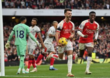 Arsenal membelasah Sheffield United 5-0 dalam aksi Liga Perdana Inggeris yang berlangsung di Stadium Emirates sebentar tadi. (FOTO: AFP)