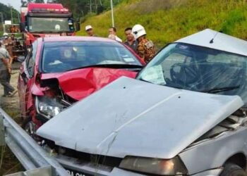 KEMALANGAN   membabitkan dua buah kenderaan sehingga mengakibatkan seorang warga emas maut di Simpang Klassen, Jalan Sri Aman-Betong pagi tadi.