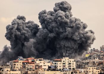 SEBUAH kawasan di Semenanjung Gaza dibedil serangan udara tentera Israel, kelmarin. - AFP