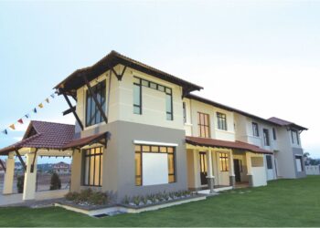 KENAIKAN pembiayaan rumah mampu milik mampu membantu rakyat memiliki kediaman sendiri. – GAMBAR HIASAN