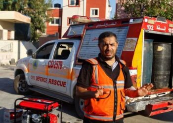 IBRAHIM Hamdan menyifatkan misi menyelamat di Gaza amat sukar. - REUTERS 