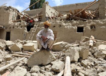 KEMUSNAHAN yang berlaku selepas gempa 5.5 Richter melanda Paktika, Afghanistan pada tahun lalu. - AGENSI