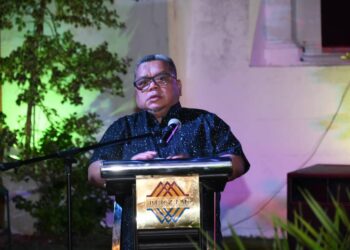 ZAIDI Attan berucap pada majlis makan malam sempena kursus latihan teknik nuklear untuk pemuliharaan artifak dari kapal karam di Bangunan Stadthuys, Banda Hilir, Melaka.