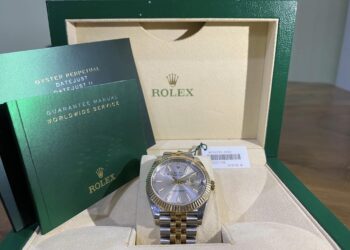 JAM tangan Rolex milik Zulkifli Mohamad Al-Bakri yang dilelong kepada umum.